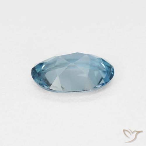 Topaze Bleu Londres naturelle ovale, 0.78 ct, VVS