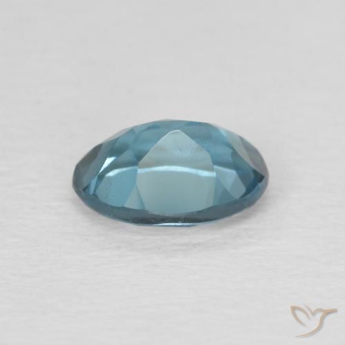 Topaze Bleu Londres naturelle ovale, 1.00 ct, VS