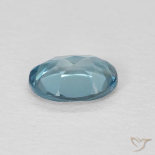 Topaze Bleu Londres naturelle ovale, 0.90 ct, VVS