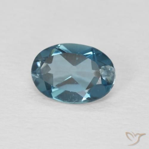 Topaze Bleu Londres naturelle ovale, 0.88 ct, VVS