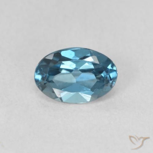 Topaze Bleu Londres naturelle ovale, 0.60 ct, VVS