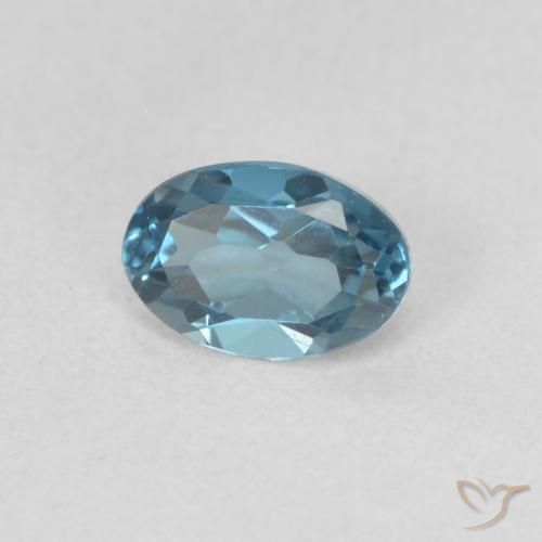 Topaze Bleu Londres naturelle ovale, 0.60 ct, VVS