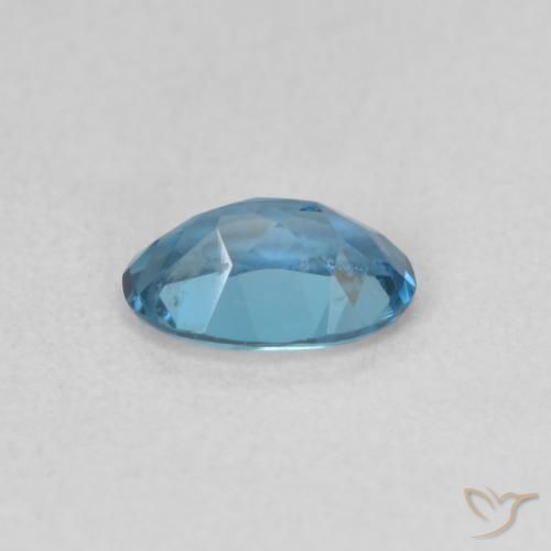 Topaze Bleu Londres naturelle ovale, 0.50 ct, VVS