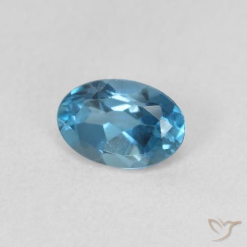Topaze Bleu Londres naturelle ovale, 0.56 ct, VVS