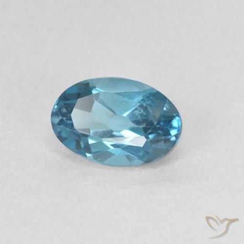 Topaze Bleu Londres naturelle ovale, 0.66 ct, VVS