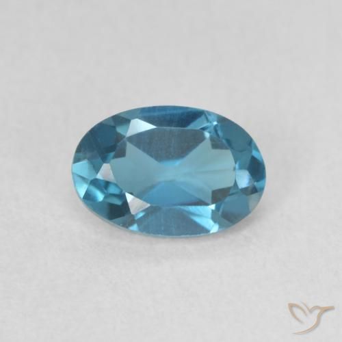 Topaze Bleu Londres naturelle ovale, 0.67 ct, VVS