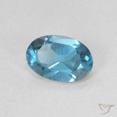 Topaze Bleu Londres naturelle ovale, 0.67 ct, VVS