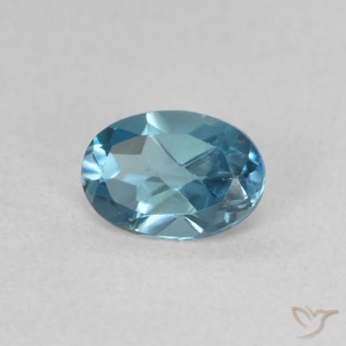 Topaze Bleu Londres naturelle ovale, 0.60 ct, VVS