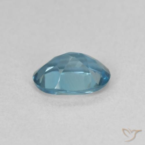 Topaze Bleu Londres naturelle ovale, 0.60 ct, VVS