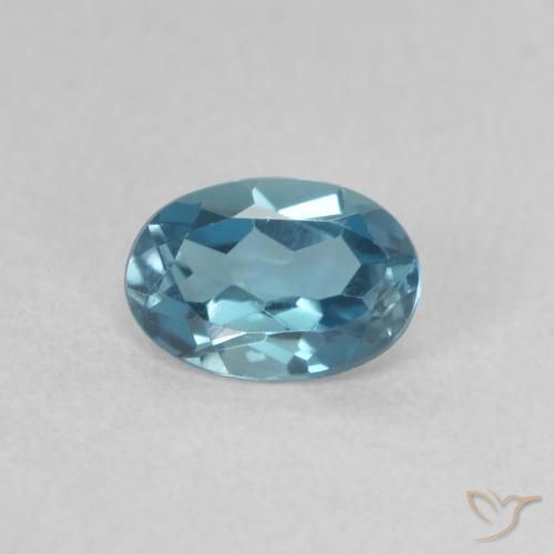 Topaze Bleu Londres naturelle ovale, 0.55 ct, VVS