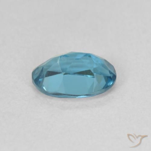Topaze Bleu Londres naturelle ovale, 0.68 ct, VVS