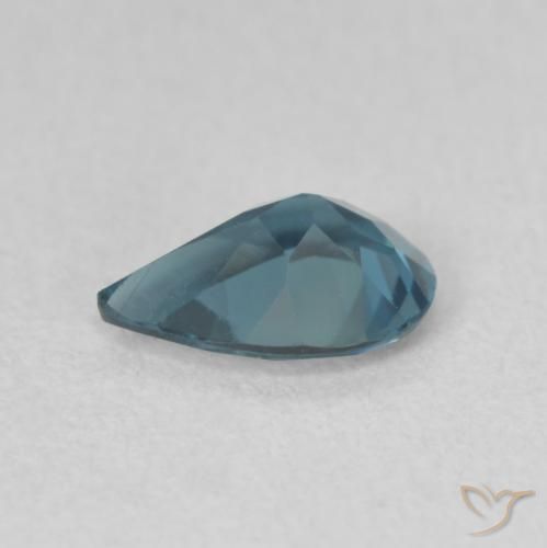 Topaze Bleu Londres naturelle En forme de poire, 0.68 ct, VVS-VS