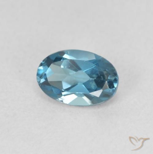Topaze Bleu Londres naturelle ovale, 0.65 ct, VVS-VS