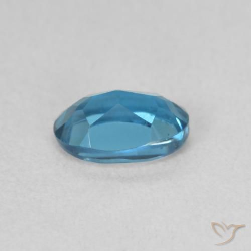 Topaze Bleu Londres naturelle ovale, 0.64 ct, VVS-VS