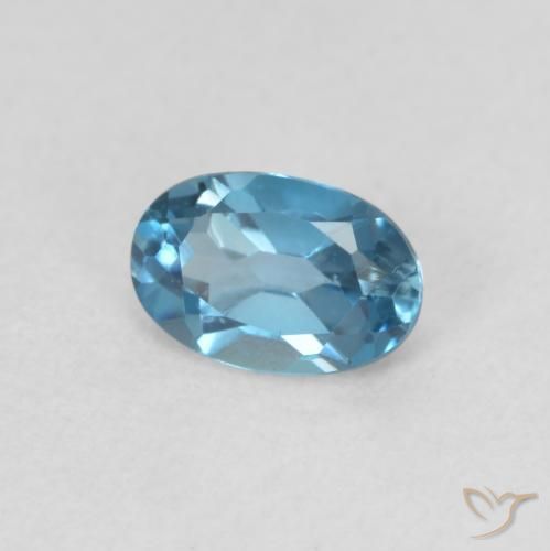 Topaze Bleu Londres naturelle ovale, 0.67 ct, VVS-VS