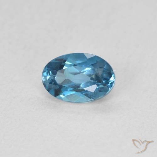 Topaze Bleu Londres naturelle ovale, 0.65 ct, VS