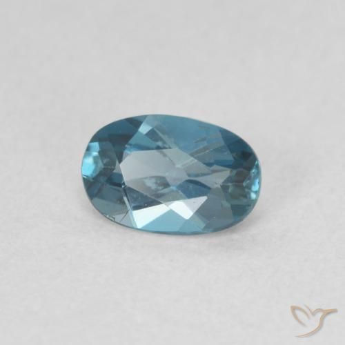 Topaze Bleu Londres naturelle ovale, 0.50 ct, VVS