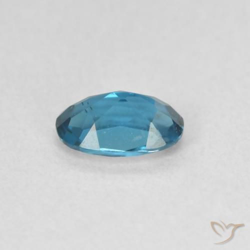Topaze Bleu Londres naturelle ovale, 0.50 ct, VVS