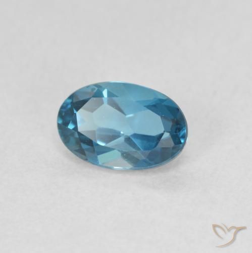 Topaze Bleu Londres naturelle ovale, 0.57 ct, VVS