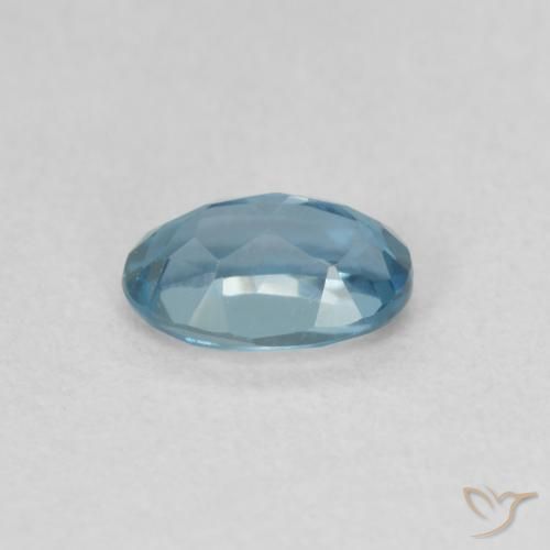 Topaze Bleu Londres naturelle ovale, 0.57 ct, VVS