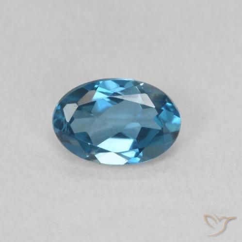 Topaze Bleu Londres naturelle ovale, 0.59 ct, VVS