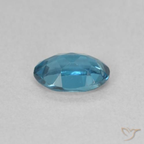 Topaze Bleu Londres naturelle ovale, 0.53 ct, VVS