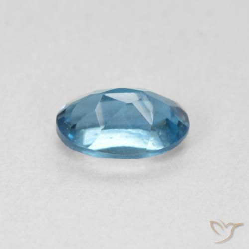 Topaze Bleu Londres naturelle ovale, 0.69 ct, VVS-VS