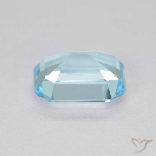 Topaze Bleu Suisse naturelle Octogone / coupe Émeraude, 3.71 ct, VVS-VS