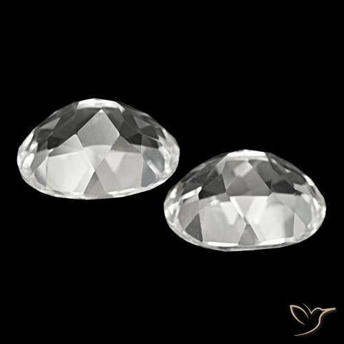 Achetez naturel 11.87ct Blanc chaud Topaze gems, Coupe ovale, En provenance Brésil chez GemSelect. En stock, livraison internationale!