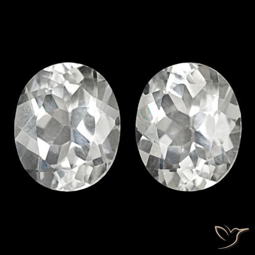 Shop natural 11.35ct Blanc Topaze gems, Coupe ovale, from Brésil at GemSelect. In stock, global shipping!