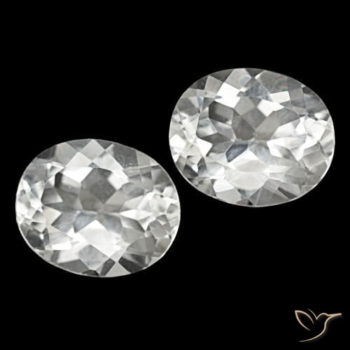 Shop natural 11.35ct Blanc Topaze gems, Coupe ovale, from Brésil at GemSelect. In stock, global shipping!