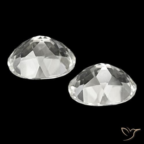 Shop natural 12.08ct Blanc Topaze gems, Coupe ovale, from Brésil at GemSelect. In stock, global shipping!