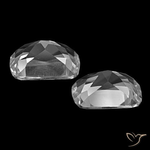 Achetez naturel 11.73ct Blanc clair Topaze gems, Coupe coussin, En provenance Brésil chez GemSelect. En stock, livraison internationale!