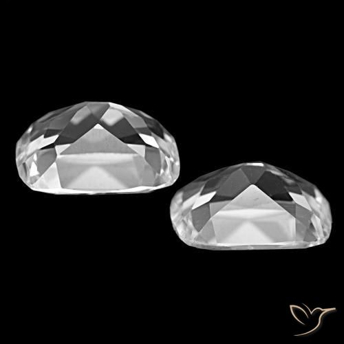 Shop natural 12.01ct Blanc clair Topaze gems, Coupe coussin, from Brésil at GemSelect. In stock, global shipping!