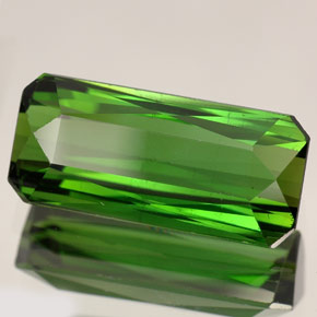 Tourmaline vert naturelle taille émeraude, 7,45 ct, VVS