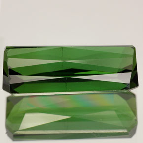 Tourmaline vert naturelle taille émeraude, 7,45 ct, VVS