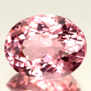 Tourmaline rose naturelle coupe ovale, 3,85 ct, IF