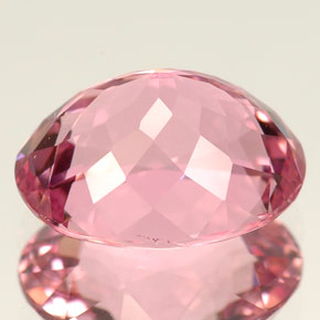 Tourmaline rose naturelle coupe ovale, 3,85 ct, IF