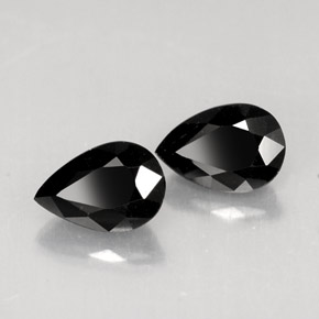 Achetez naturel ct noir tourmaline gems, en forme de poire, en provenance mozambique chez gemselect. en stock, livraison internationale!