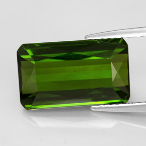 Tourmaline vert naturelle taille émeraude, 5,57 ct, VVS
