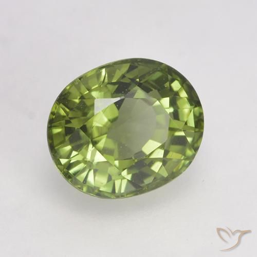 Tourmaline Vert clair naturelle ovale, 0.94 ct, VVS-VS