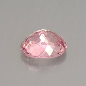 Tourmaline rose naturelle coupe ovale, 1,40 ct, VS