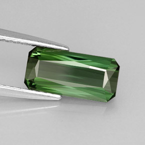 Tourmaline vert naturelle taille émeraude, 1,60 ct, VVS