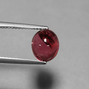 Tourmaline rouge naturelle coupe ovale, 2,76 ct, transparent