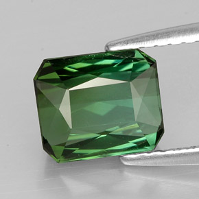 Tourmaline vert naturelle taille émeraude, 1,85 ct, VVS