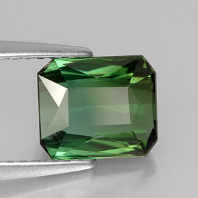 Tourmaline vert naturelle taille émeraude, 1,85 ct, VVS