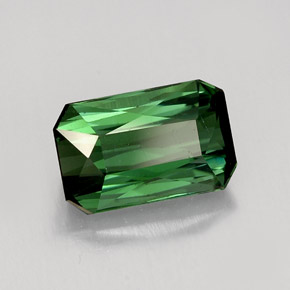 Tourmaline vert naturelle taille émeraude, 1,95 ct, VVS