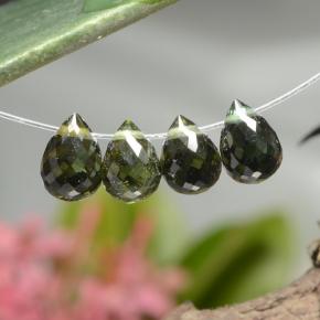 Achetez naturel ct vert tourmaline gems, briolette, en provenance mozambique chez gemselect. en stock, livraison internationale!