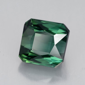Tourmaline vert naturelle taille émeraude, 1,99 ct, VVS
