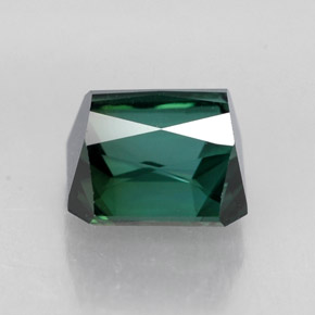 Tourmaline vert naturelle taille émeraude, 1,98 ct, VVS